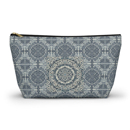DCS Essentials - Winter Accessory Pouch w T-bottom